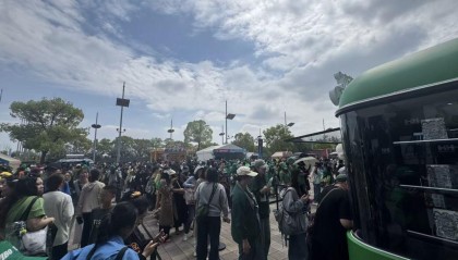 华体会体育登录入口-车迷狂欢、商家忙碌、车手点赞，China GT之“热”不止于赛场